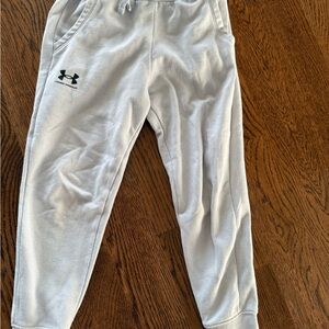 Under Armour Heather Gray kids Fleece Pants SizeYXS